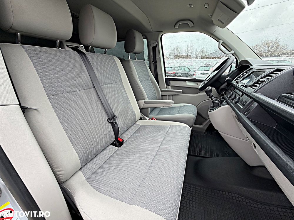 Volkswagen Caravelle KR Comfortline DSG - 21