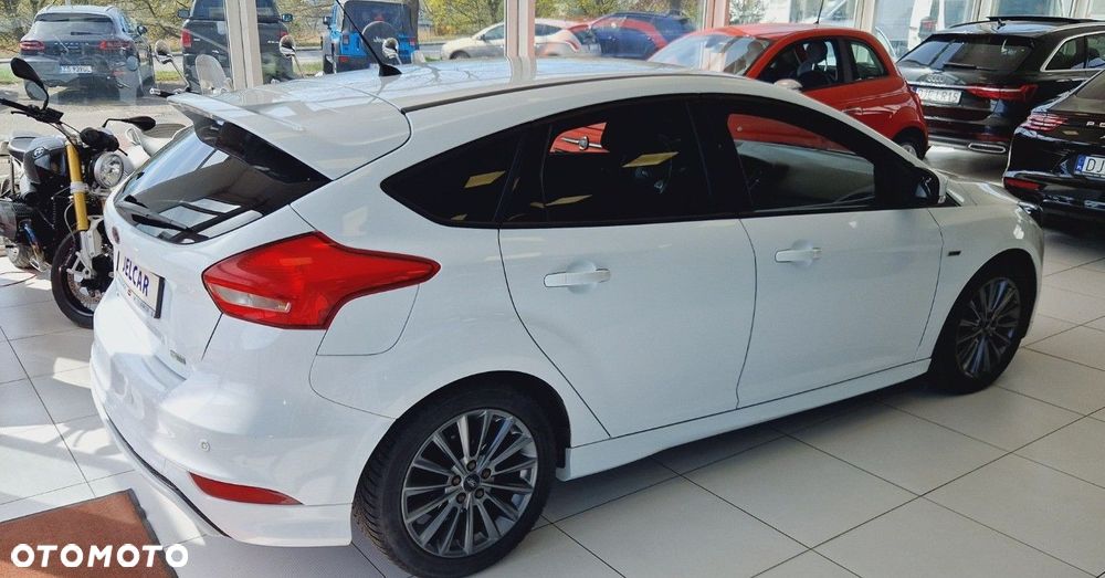 Ford Focus - 4