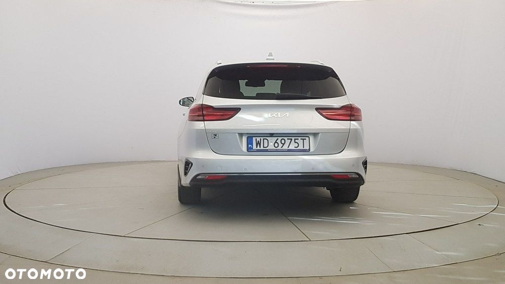 Kia Ceed - 6