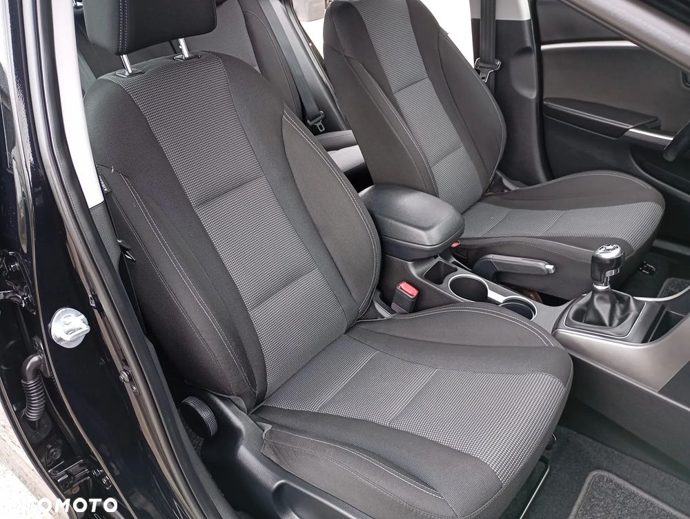 Hyundai i30 i30cw 1.4 Fifa World Cup Edition - 19