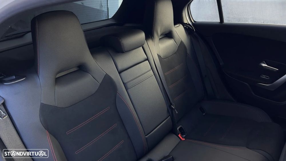 Mercedes-Benz A 250 e 8G-DCT AMG Line - 19
