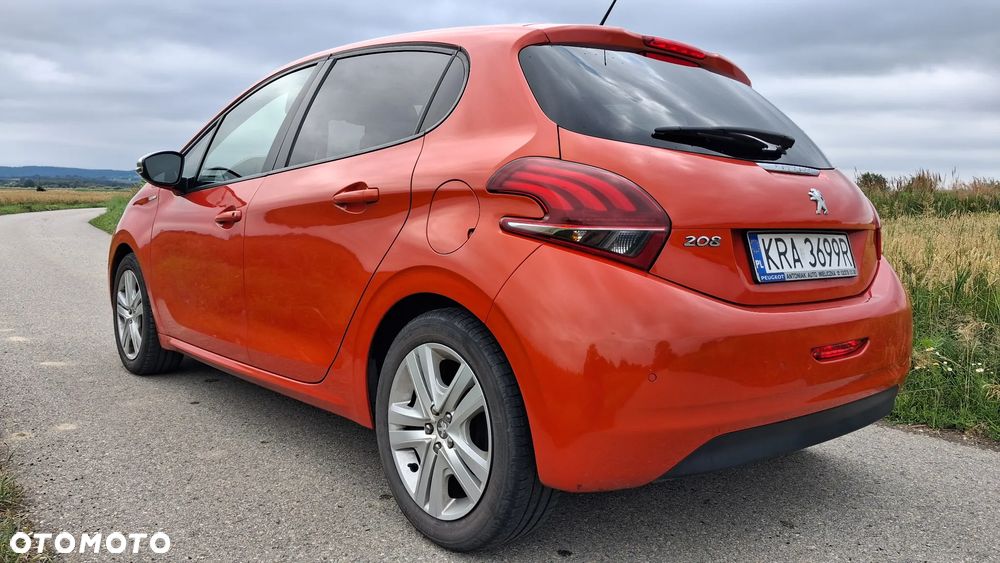 Peugeot 208 1.2 PureTech Style - 15