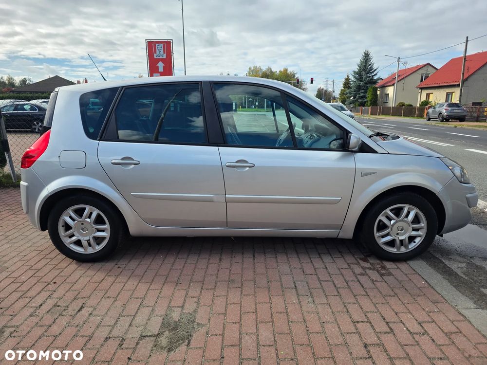 Renault Scenic 2.0 16V Luxe Privilege - 7
