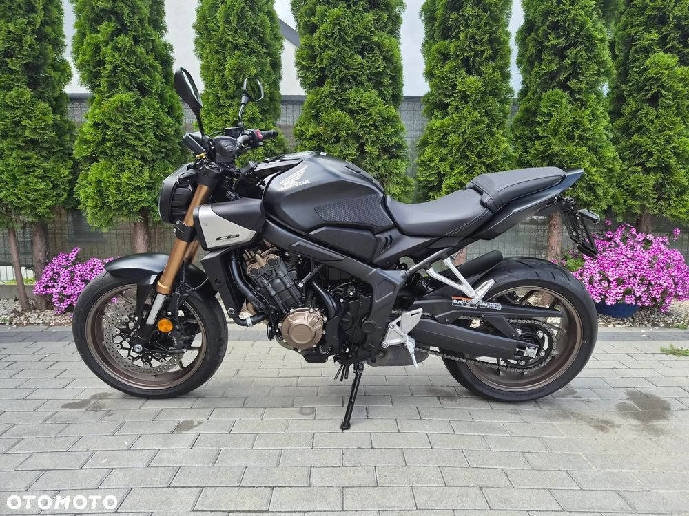 Honda CB - 4