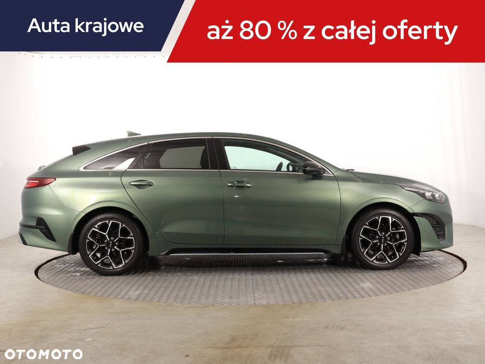 Kia ProCeed - 8