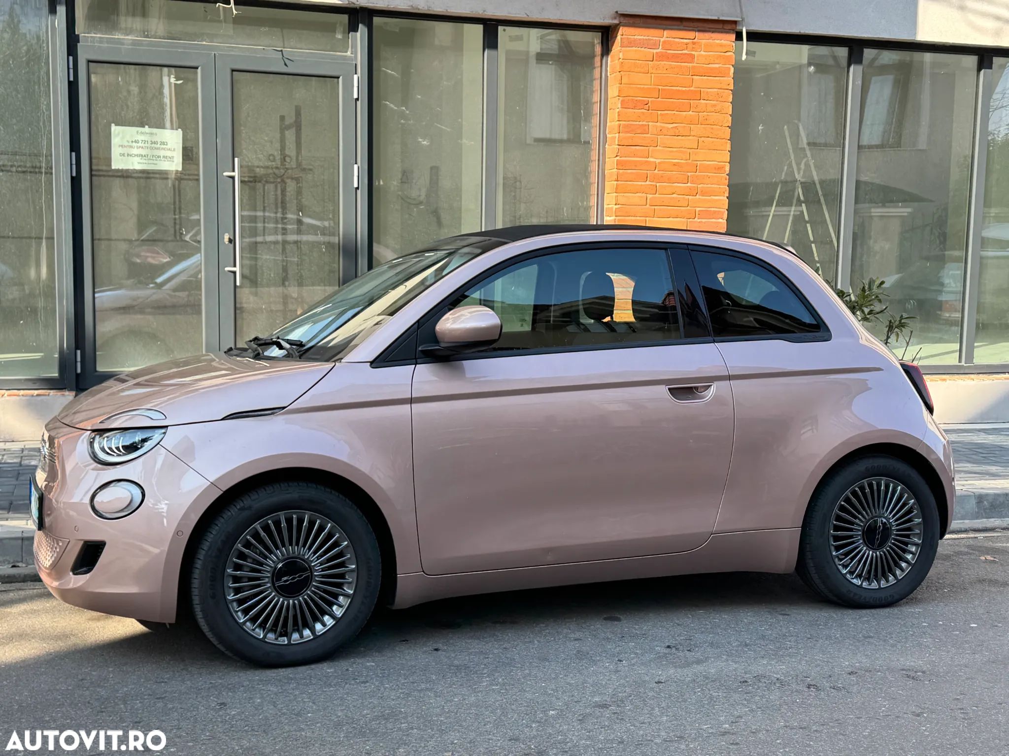 Fiat 500 500e Icon Cabrio - 1