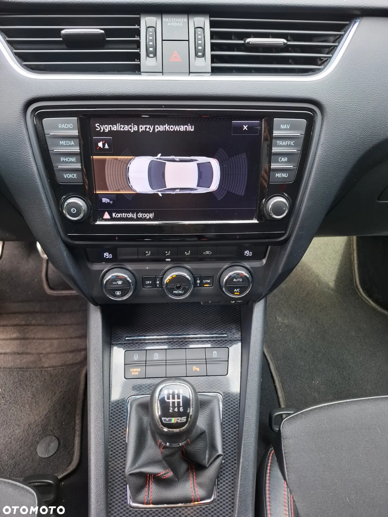 Skoda Octavia 2.0 TSI RS - 11