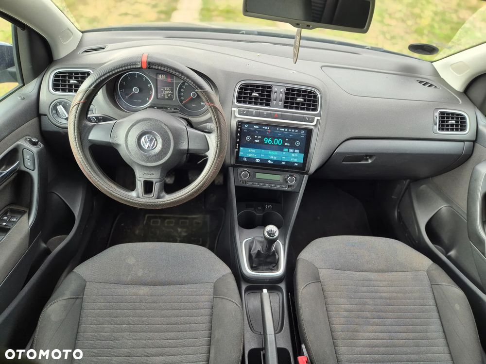 Volkswagen Polo - 8