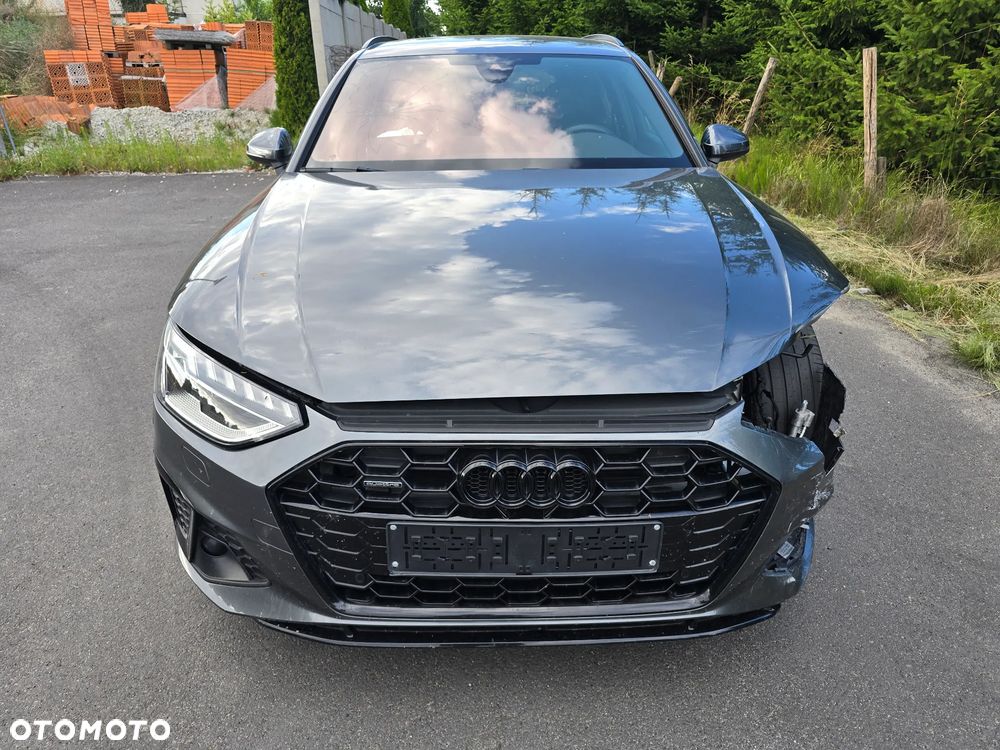 Audi A4 Avant 45 TFSI quattro S tronic S line - 2