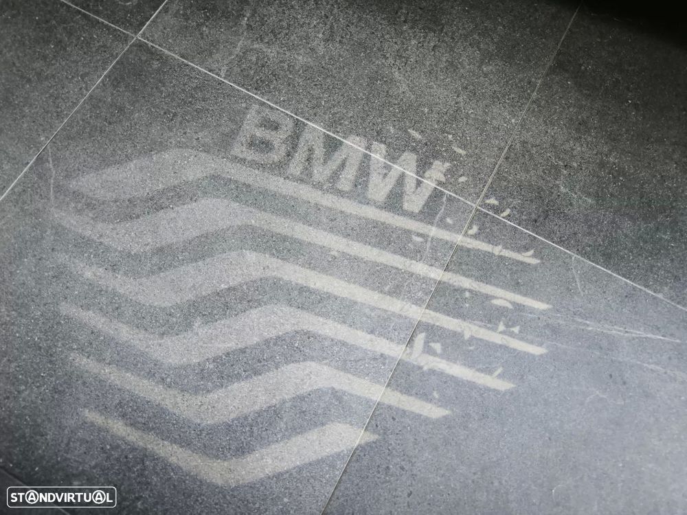 BMW iX1 xDrive30 Pack Desportivo M - 45