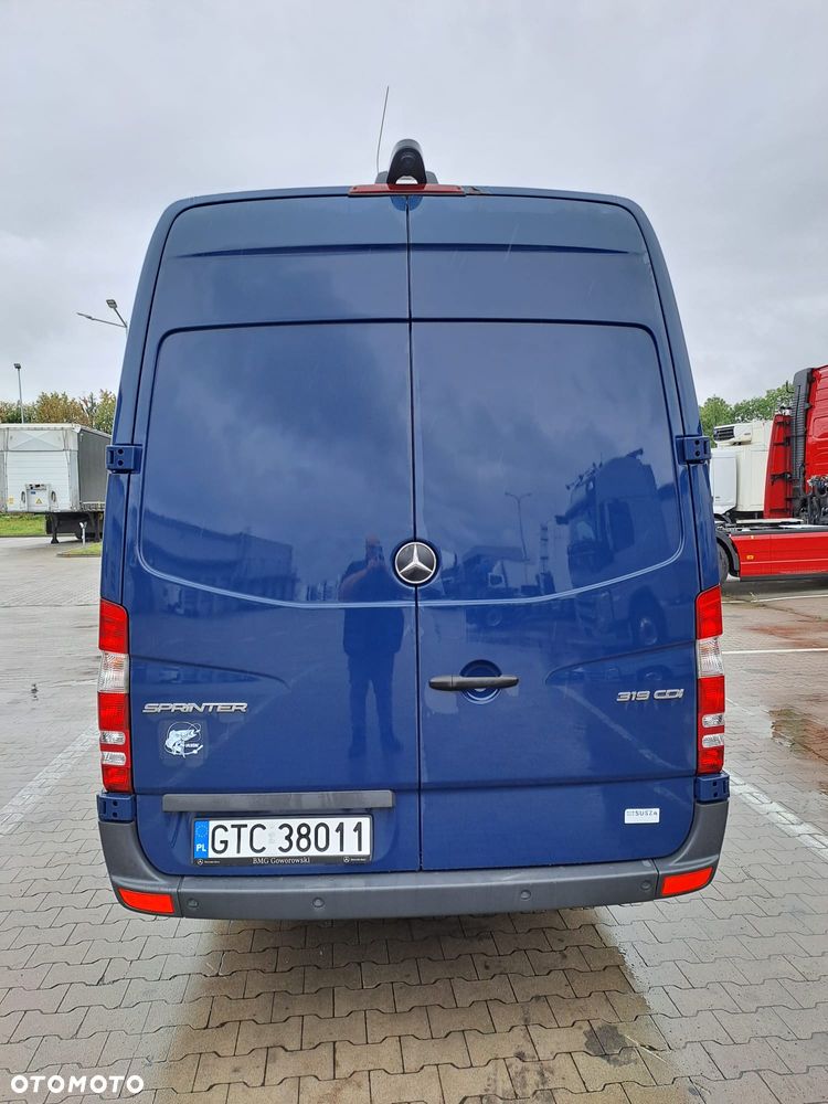 Mercedes-Benz SPRINTER - 7