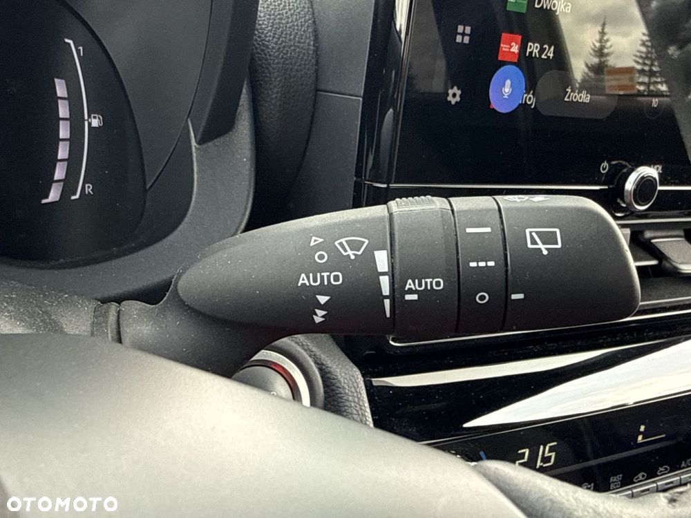 Toyota Yaris Cross Hybrid 1.5 Style AWD - 19