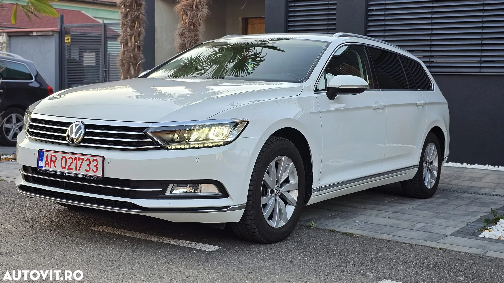 Volkswagen Passat Variant 2.0 TDI DSG (BlueMotion Technology) Highline - 3