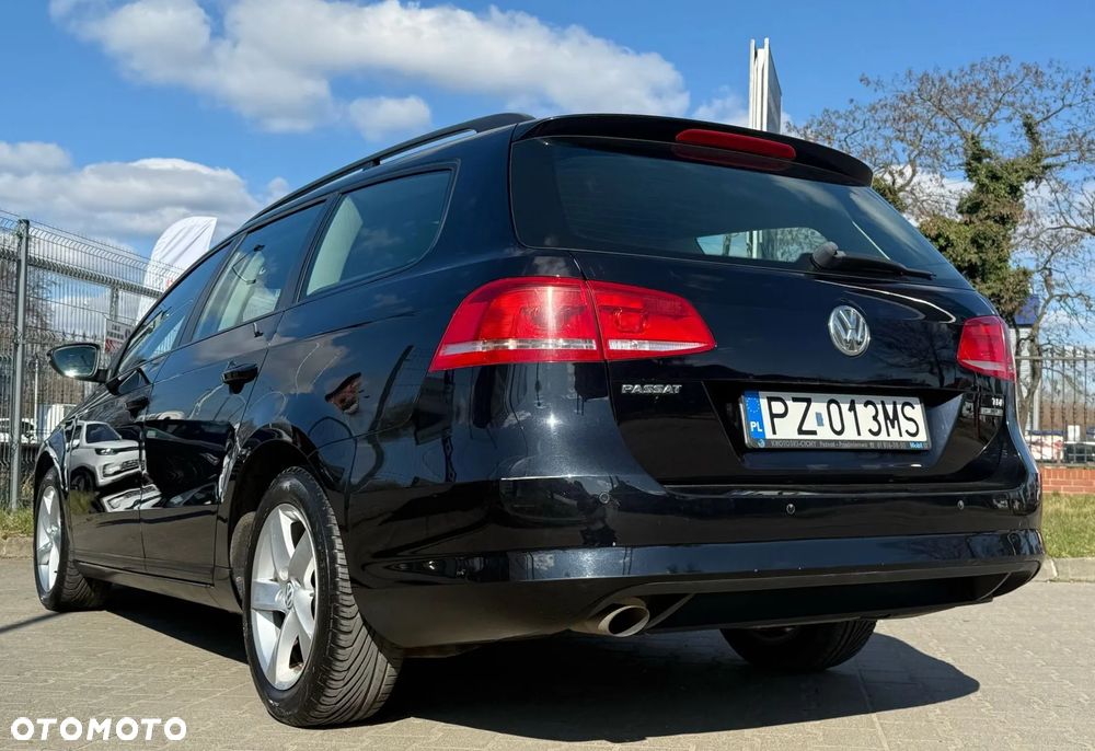 Volkswagen Passat 1.6 TDI Comfortline - 6