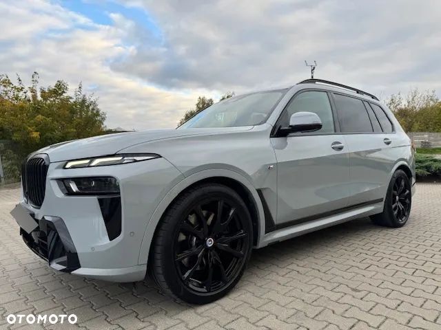 BMW X7 M50d sport - 9