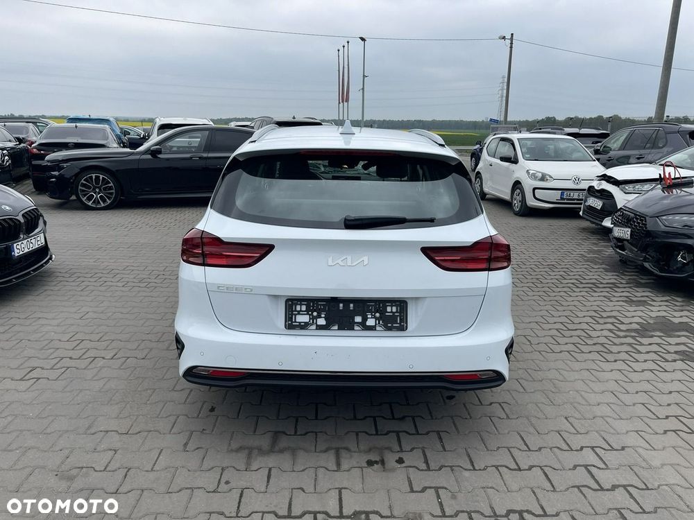Kia Ceed 1.5 T-GDI DCT7 OPF Spirit - 6