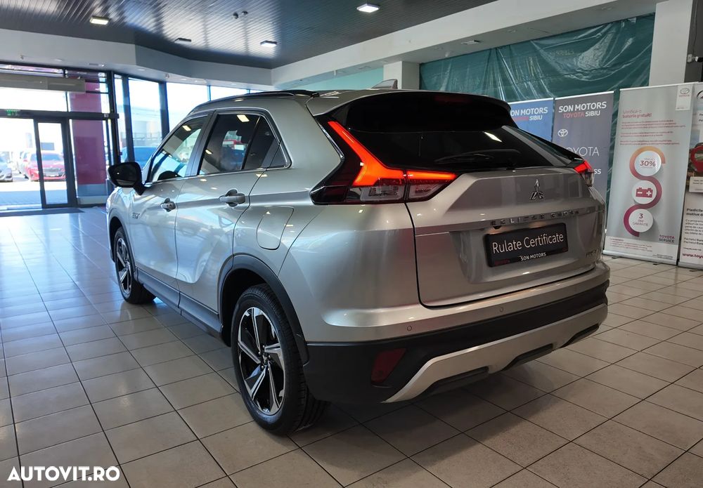 Mitsubishi Eclipse-Cross Plug-In Hybrid 4WD Plus - 4
