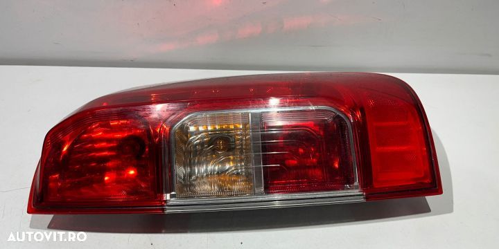 Stop tripla dreapta spate Nissan Navara D23 [2015 - 2019] - 1