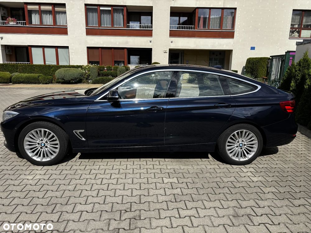 BMW 3GT 335i xDrive Luxury Line - 2