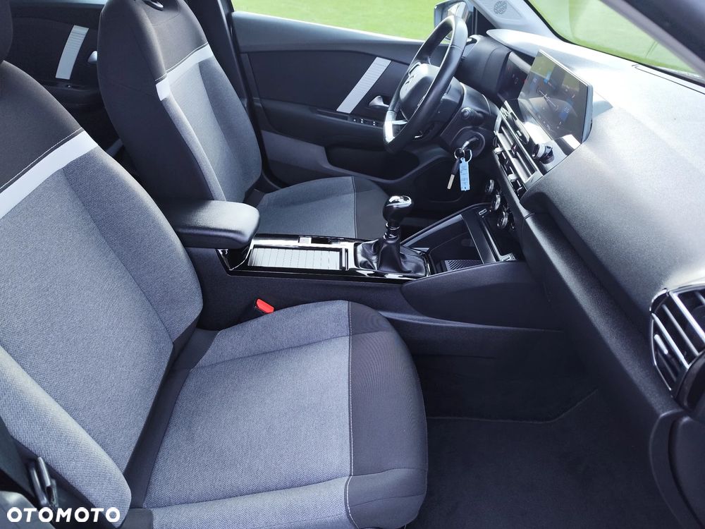 Citroën C4 PureTech 130 Stop&Start FEEL PACK - 26