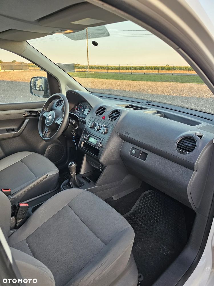 Volkswagen Caddy - 10