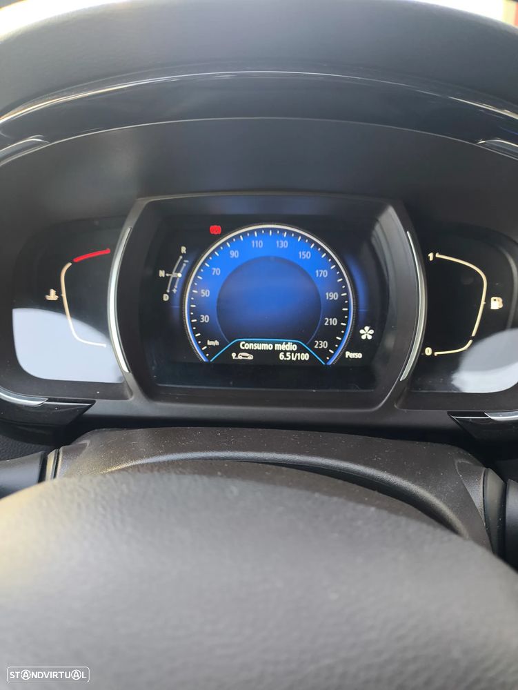 Renault Espace 1.6 dCi Initiale Paris EDC - 10