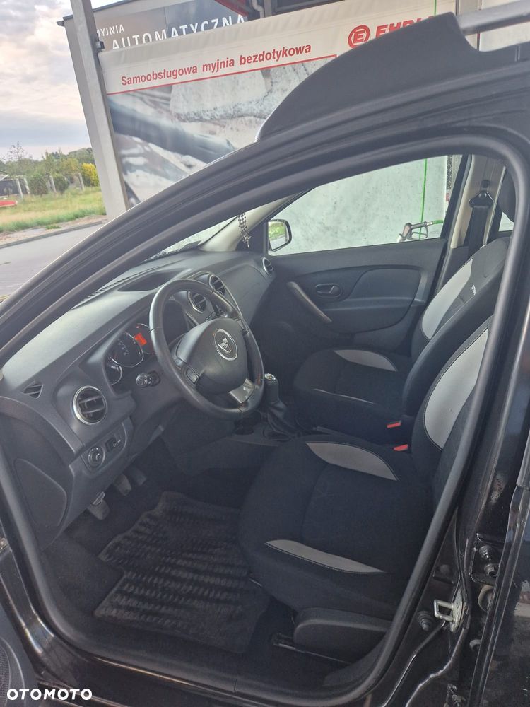 Dacia Sandero 0.9 TCe Laureate - 11