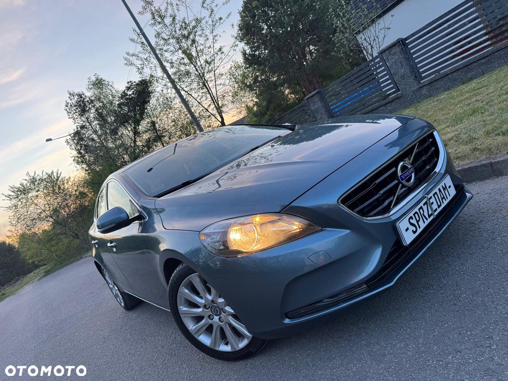 Volvo V40 D2 Summum - 32