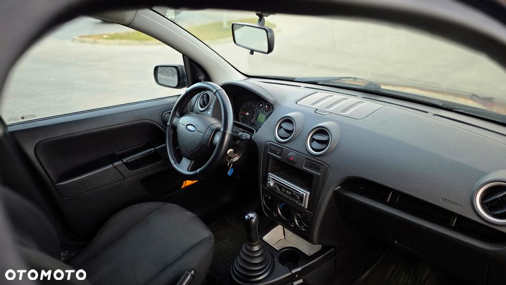 Ford Fusion 1.4 Trend - 11