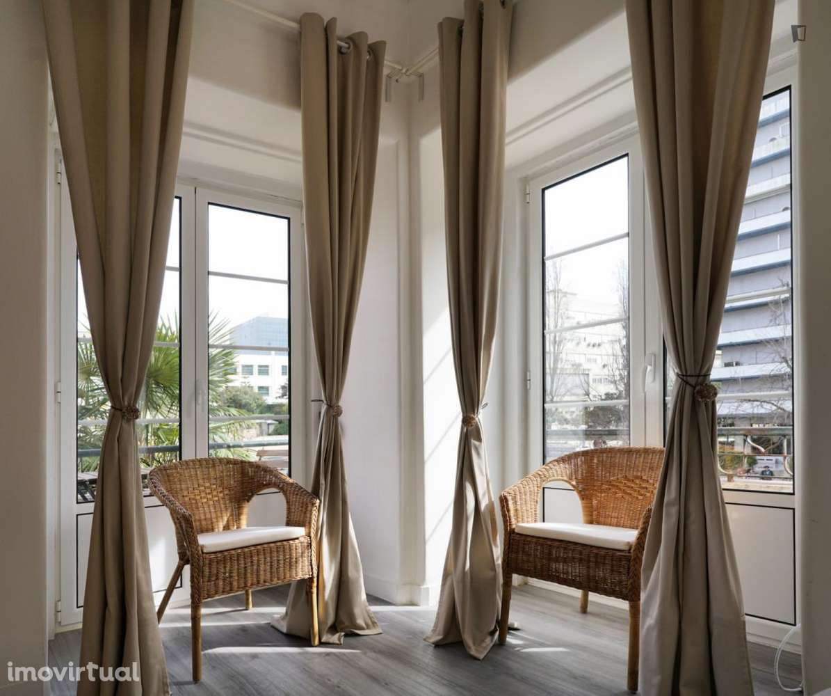 Apartamento com 7 quartos - localizado em Alameda Lisbon - Grande imagem: 3/6