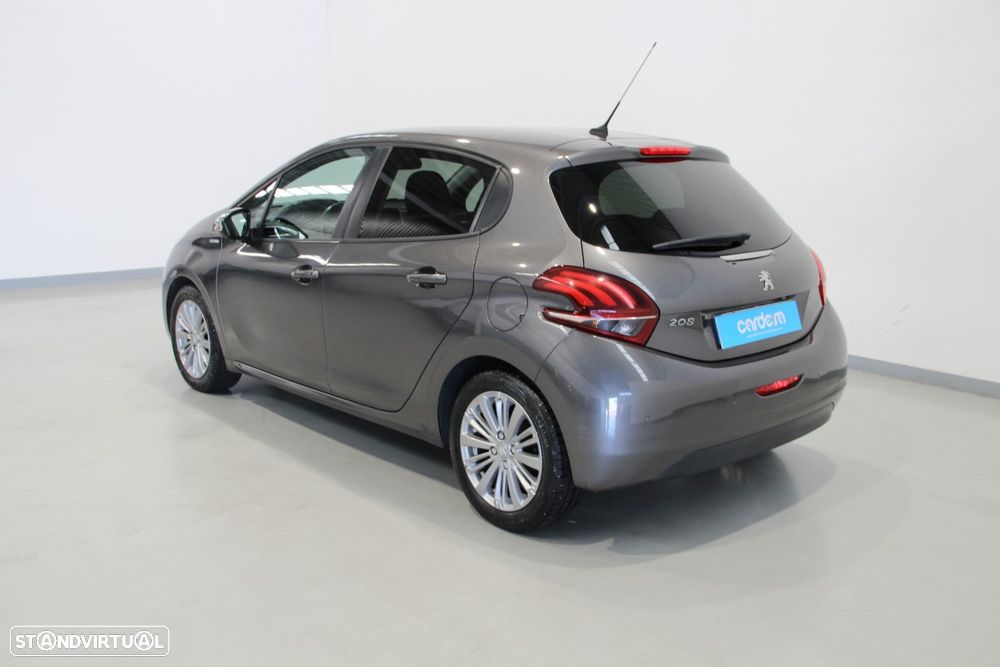 Peugeot 208 1.2 PureTech Style - 4