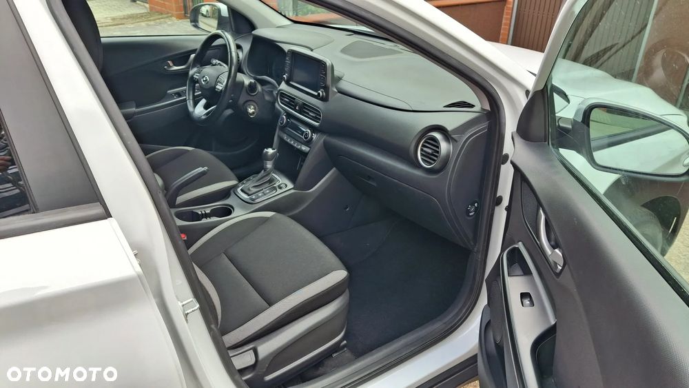 Hyundai Kona 1.6 CRDi DCT 4WD Premium - 28