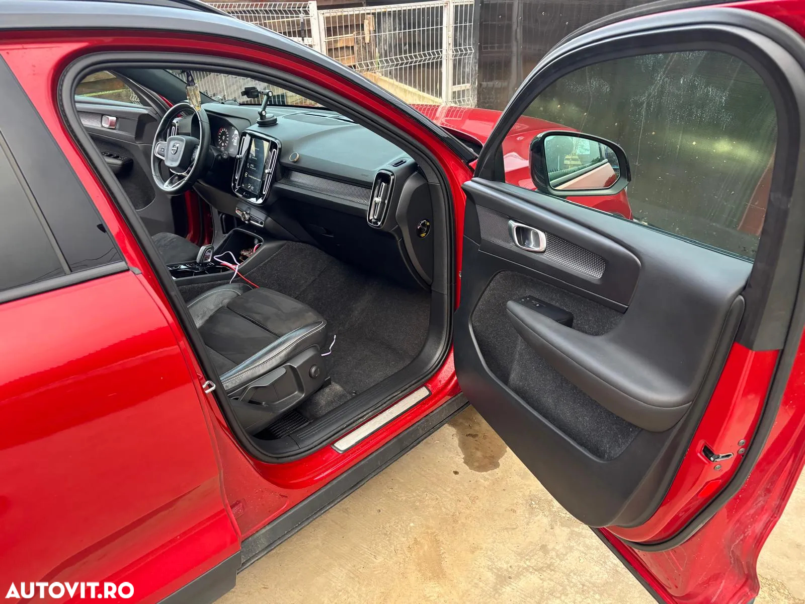 Volvo XC 40 T3 R-Design - 5