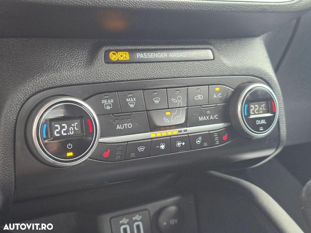 Ford Focus - 29