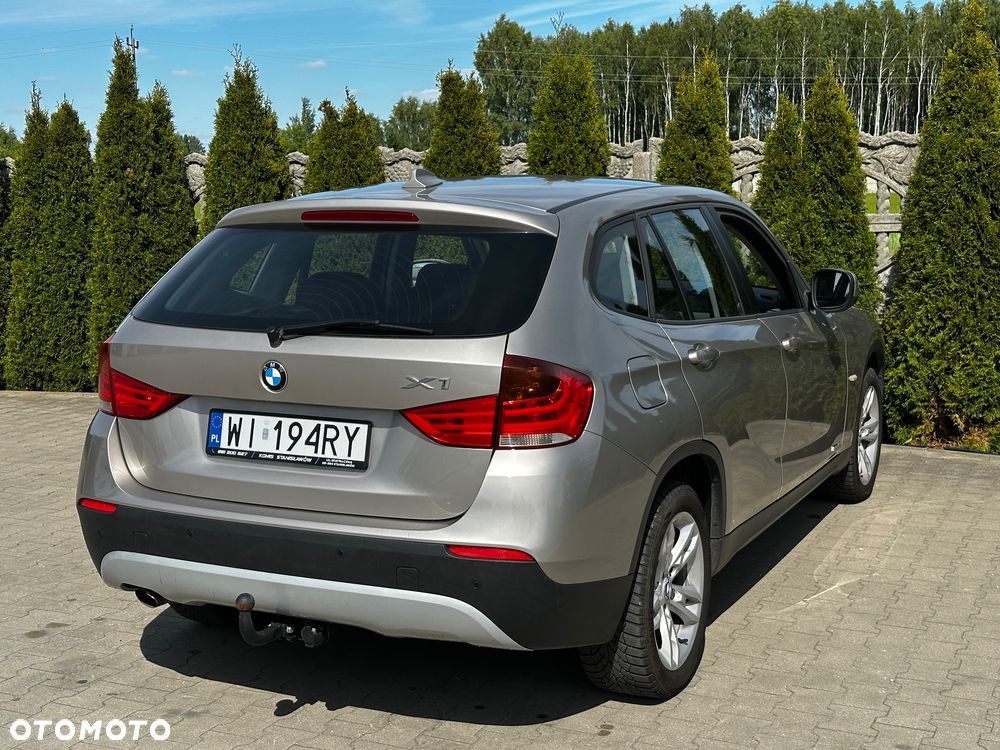 BMW X1 sDrive18d - 14
