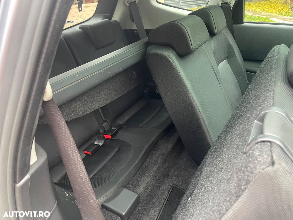 Nissan Qashqai+2 - 8