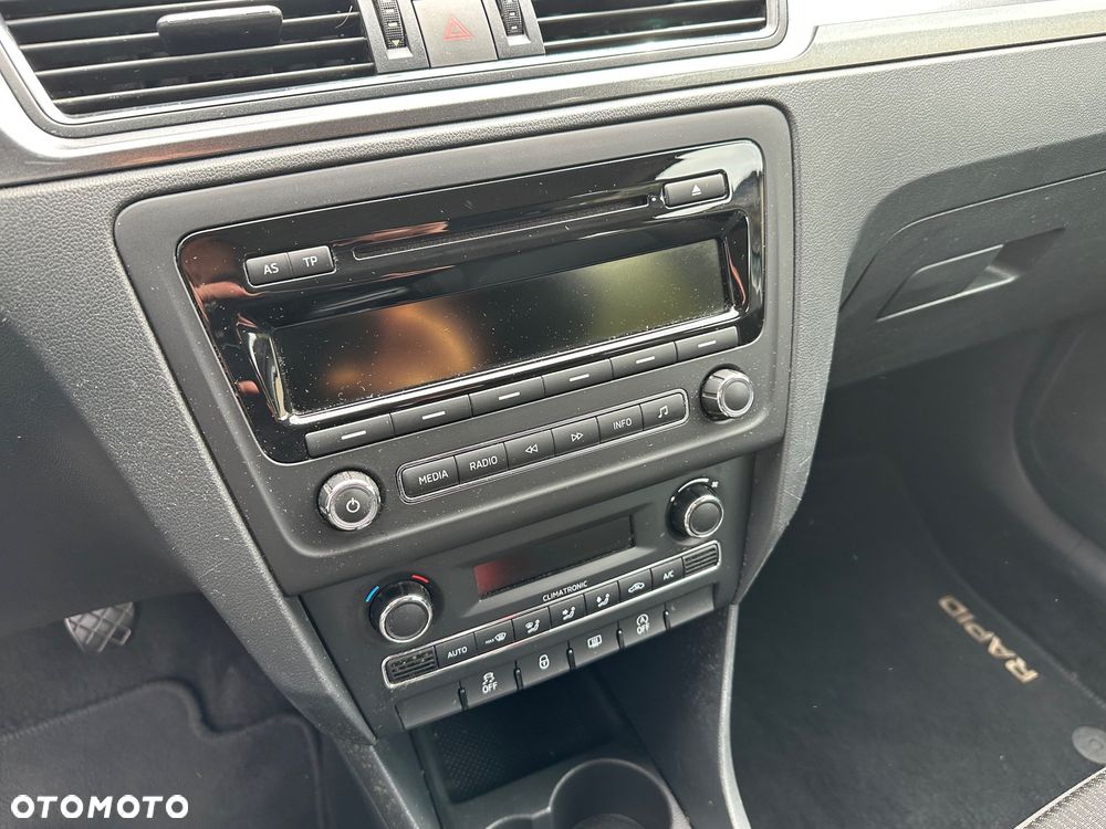 Skoda RAPID 1.6 TDI Edition - 10