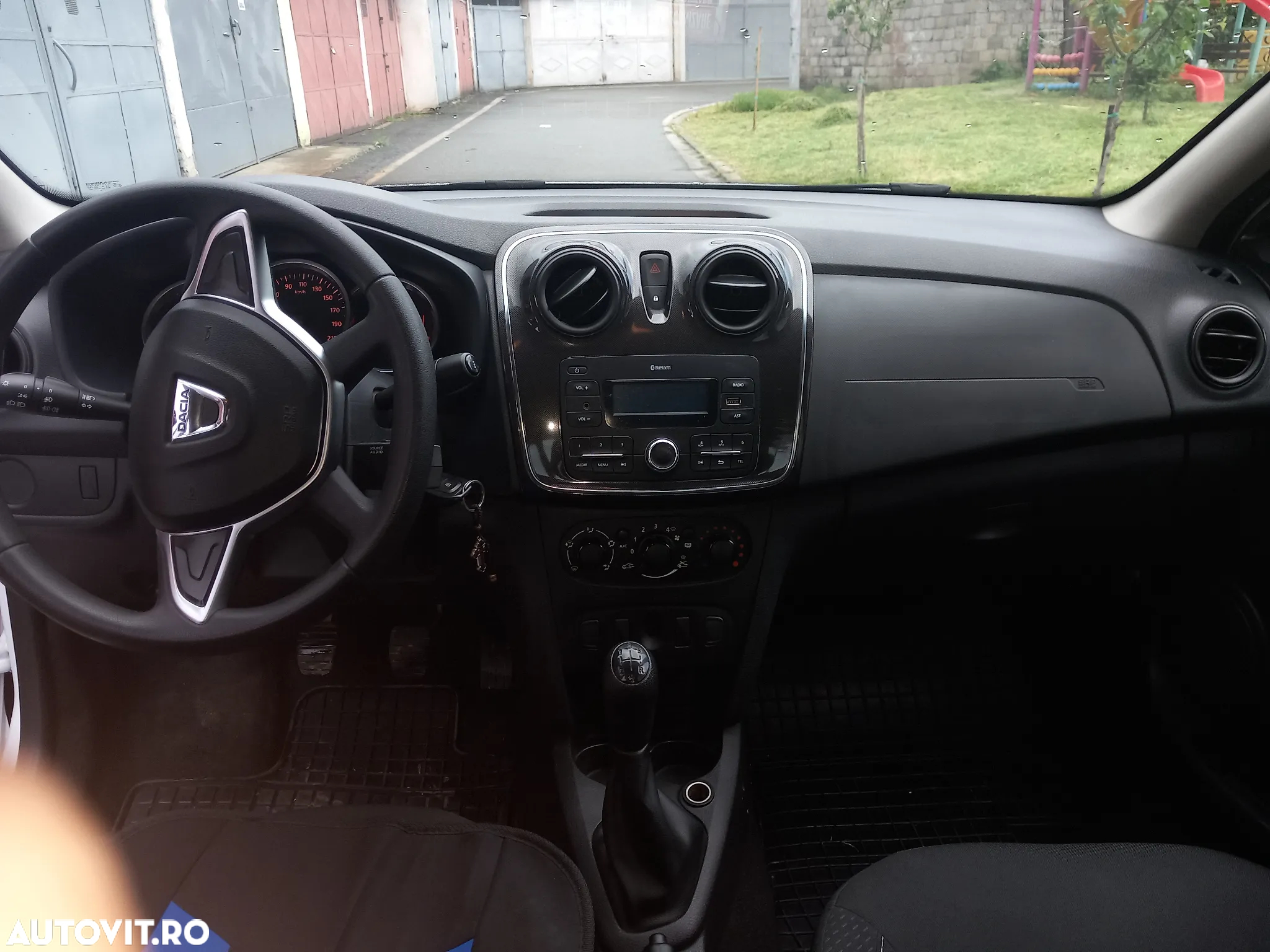 Dacia Logan - 4