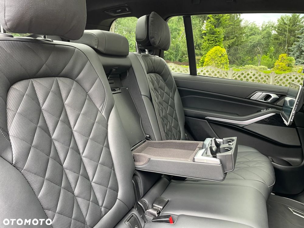 BMW X7 xDrive40i - 22