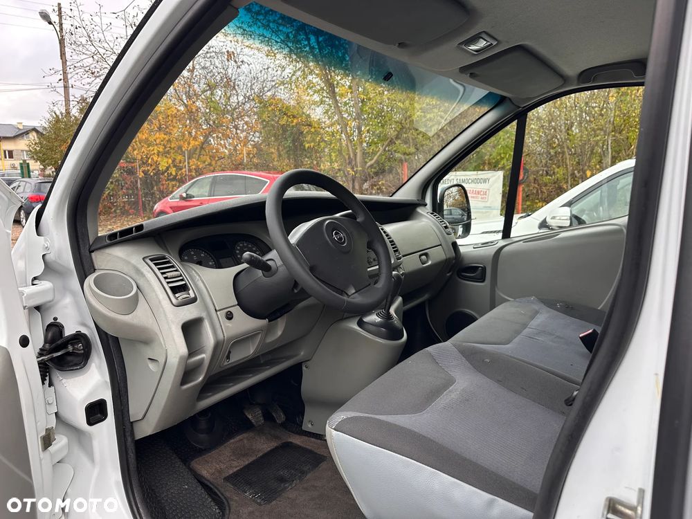 Opel Vivaro - 14
