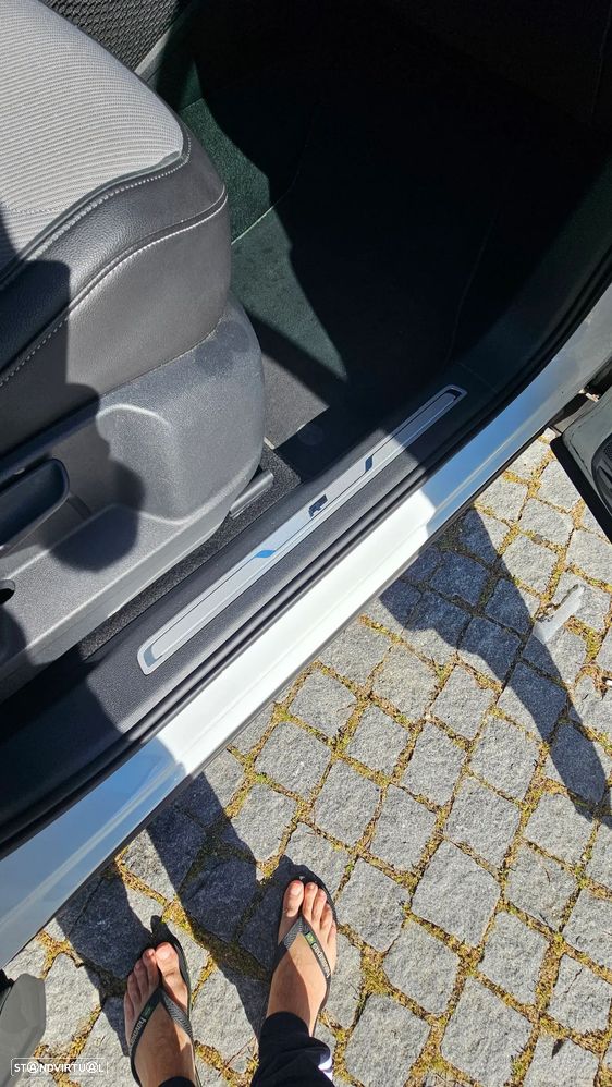 VW Tiguan 2.0 TDI R-Line DSG - 10