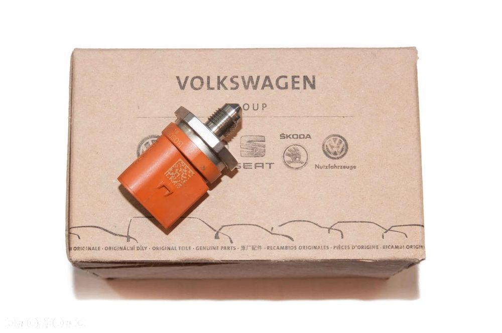 CZUJNIK CIŚNIENIA PALIWA AUDI VW SEAT SKODA 06J906051D 0261545051 OE NOWY