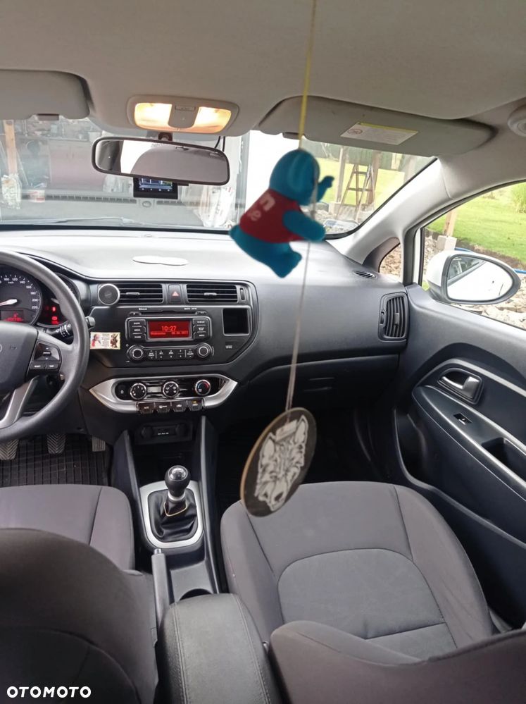 Kia Rio 1.2 L - 20