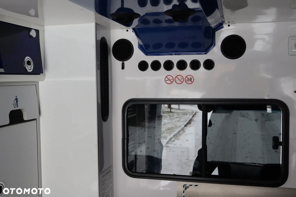 Mercedes-Benz Sprinter 319 - 14