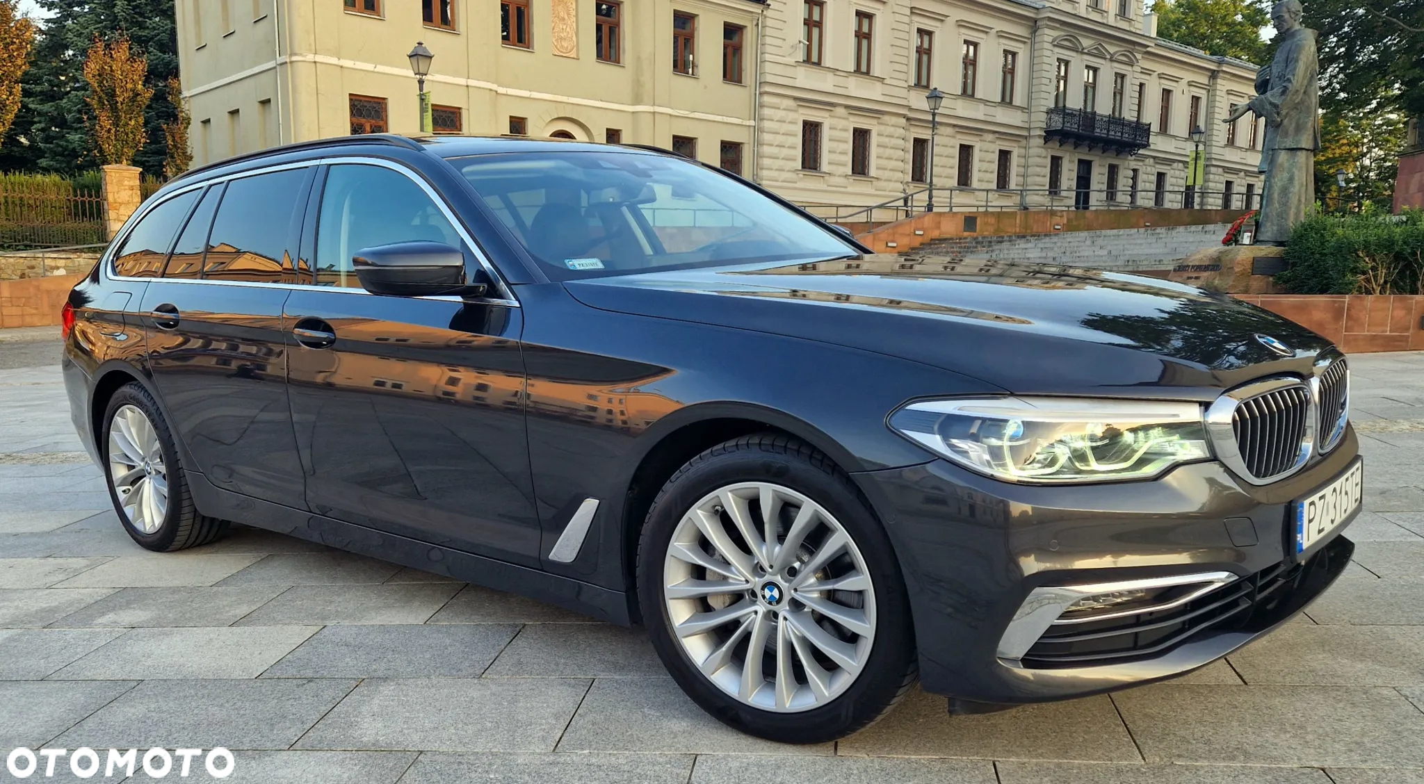 BMW Seria 5 530d Luxury Line sport - 14