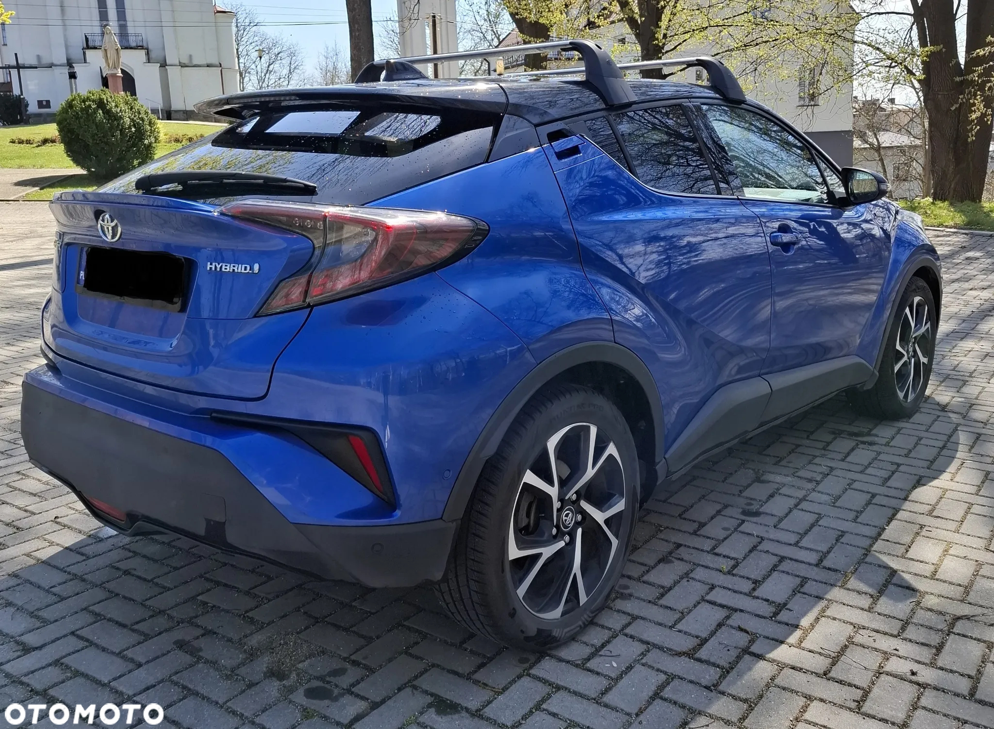 Toyota C-HR 1.8 Hybrid Neon Lime powered by JBL - 4