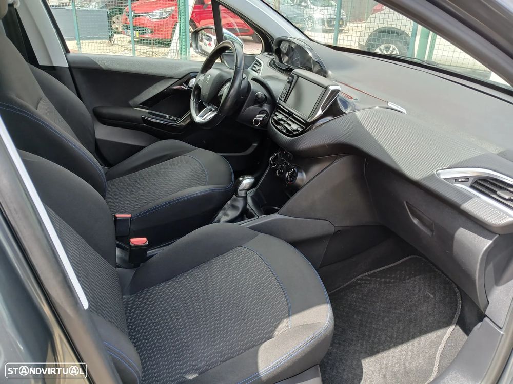 Peugeot 208 1.2 VTi Active - 24