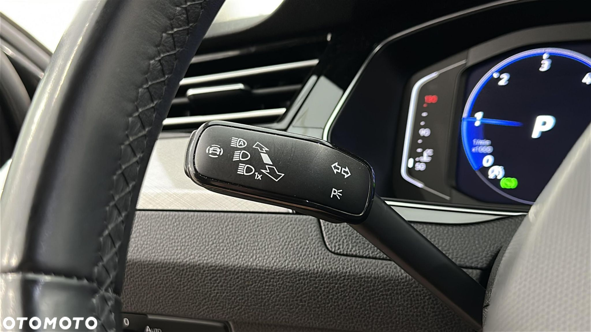 Volkswagen Passat - 27