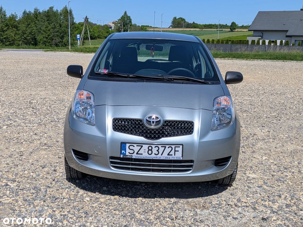 Toyota Yaris 1.0 Luna A/C - 21