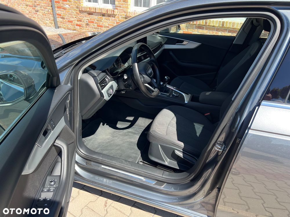 Audi A4 Avant 2.0 TDI - 14